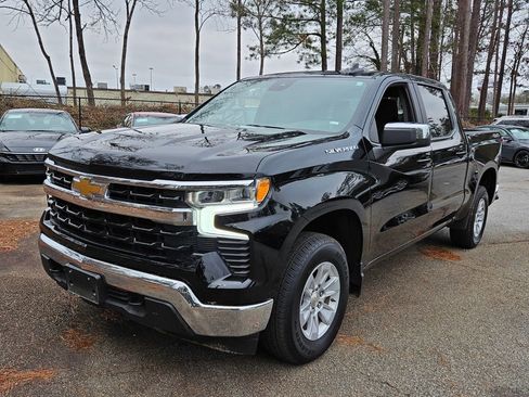 Used 2025 Chevrolet Silverado 1500 LT image 3