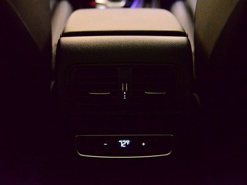 Certified 2025 Audi Q5 e Premium Plus w/ Premium Plus Package image 24