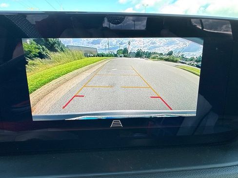 Used 2025 Buick Encore GX Preferred FWD image 8