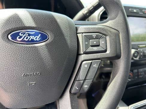 Used 2022 Ford F250 XLT w/ XLT Premium Package AWD/4WD image 16