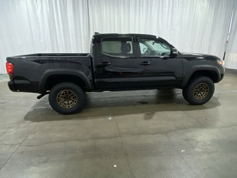 Certified 2023 Toyota Tacoma Trail Edition image 3