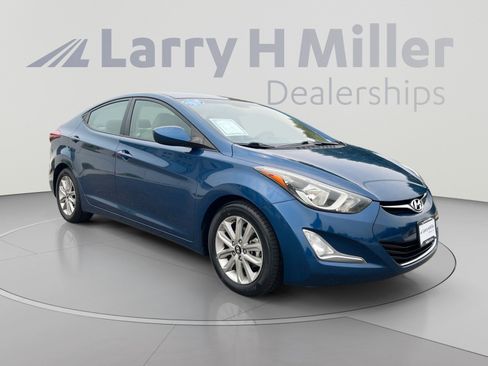 Used 2014 Hyundai Elantra SE w/ Option Group 02 FWD image 7