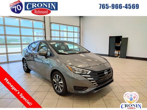 New 2025 Nissan Versa SV w/ Trunk Package FWD image 1