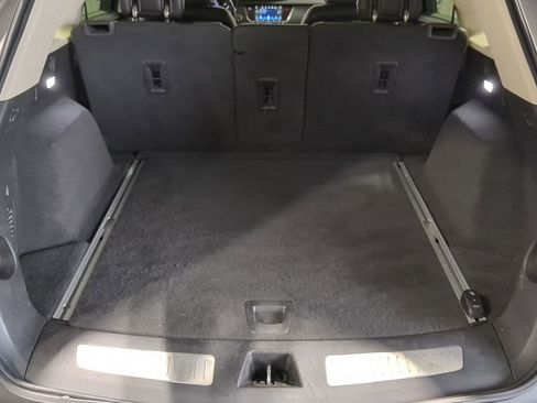 Used 2019 Cadillac XT5 Premium Luxury image 40