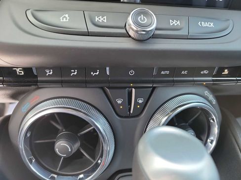 Used 2023 Chevrolet Camaro LT w/ Technology Package RWD image 19