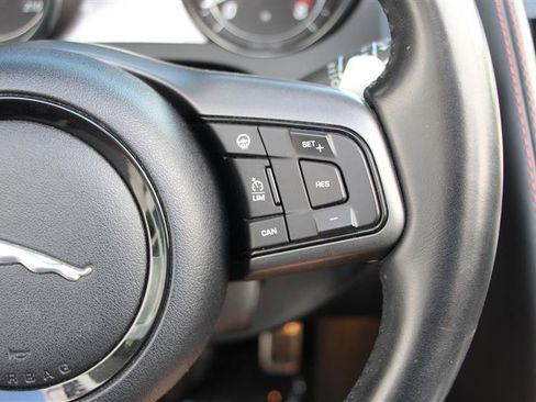 Used 2016 Jaguar F-TYPE R image 20