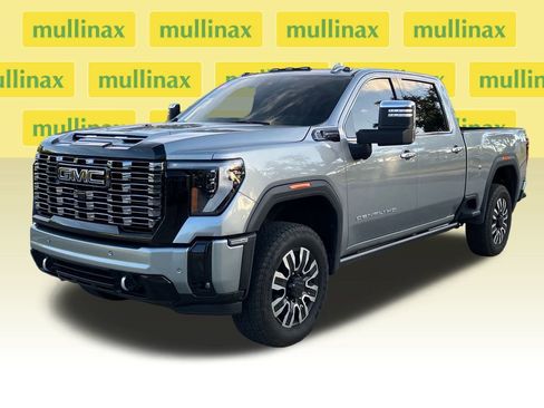 Used 2025 GMC Sierra 2500 Denali Ultimate w/ Max Trailering Package image 15