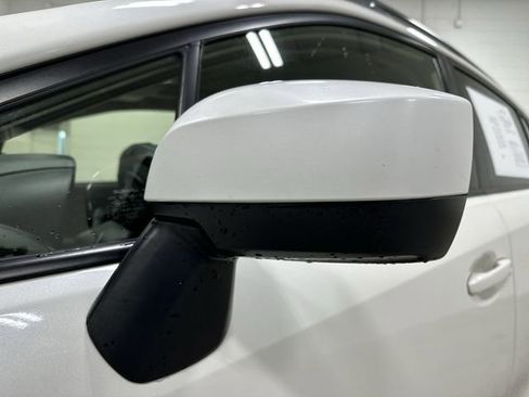 Used 2017 Subaru Crosstrek 2.0i Premium w/ Moonroof Package AWD/4WD image 12
