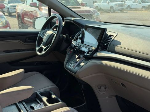 Used 2018 Honda Odyssey EX image 28
