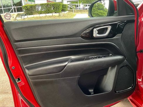 Used 2023 Jeep Compass Limited image 76