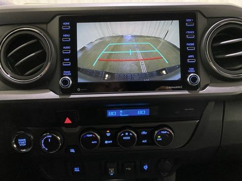 Certified 2023 Toyota Tacoma TRD Off-Road image 19