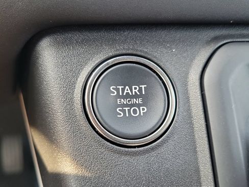 Used 2025 Land Rover Defender 110 S AWD/4WD image 22