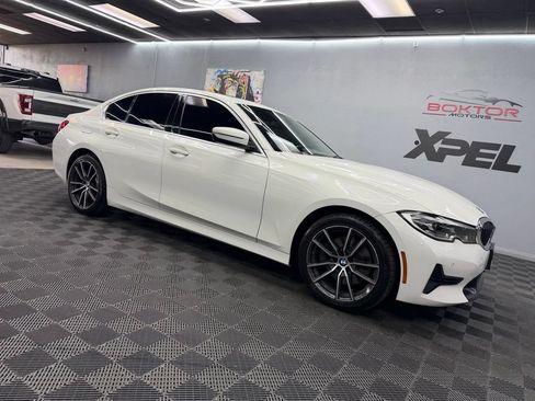 Used 2020 BMW 330i Sedan w/ Convenience Package RWD image 2