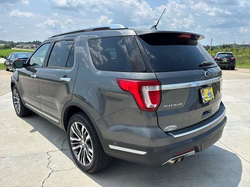 Used 2018 Ford Explorer Platinum AWD/4WD image 6
