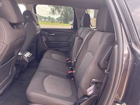 Used 2016 Chevrolet Traverse LT w/ Style and Technology Package AWD/4WD image 9