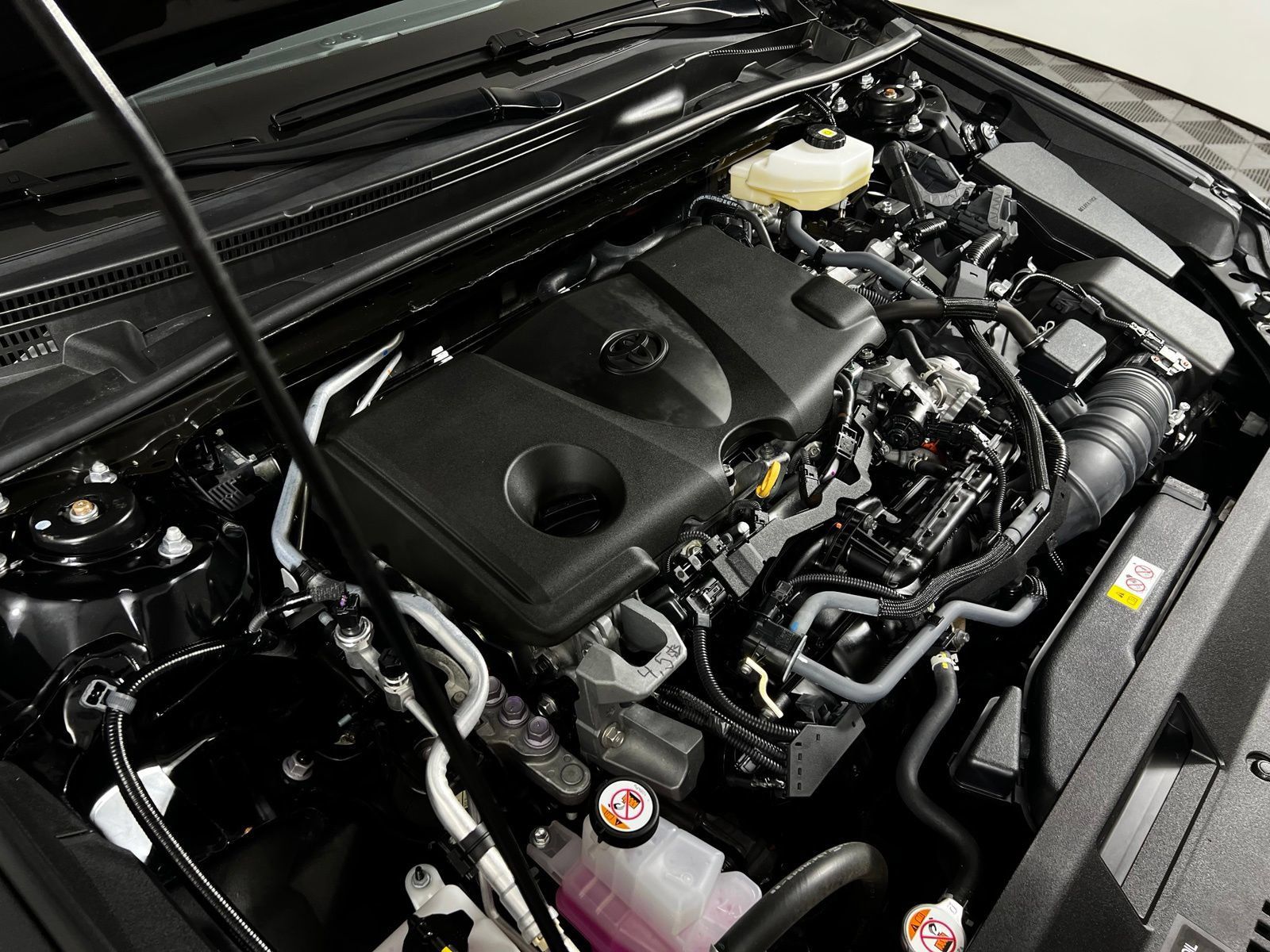 Certified 2025 Toyota Camry LE FWD image 10