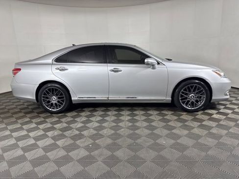 Used 2011 Lexus ES 350 image 2