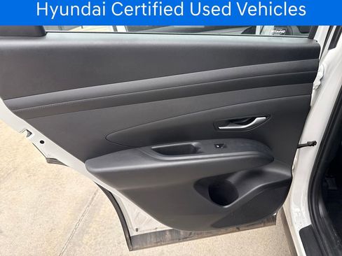 Certified 2025 Hyundai Tucson SE image 14