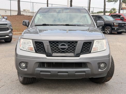 Used 2020 Nissan Frontier SV w/ Midnight Edition Floor Mats RWD image 6