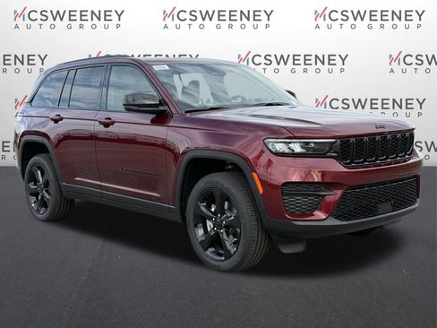 New 2025 Jeep Grand Cherokee Laredo image 7