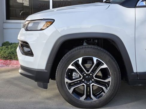 Used 2022 Jeep Compass Limited w/ Sun and Sound Group image 8