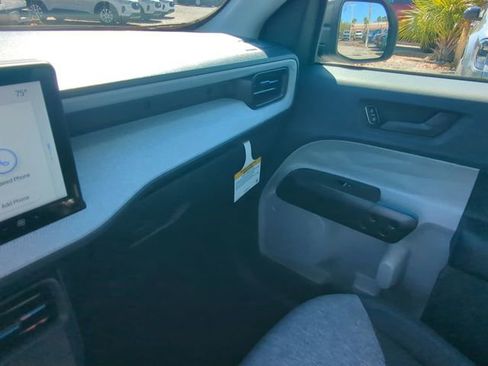 New 2026 Ford Maverick XLT FWD image 18