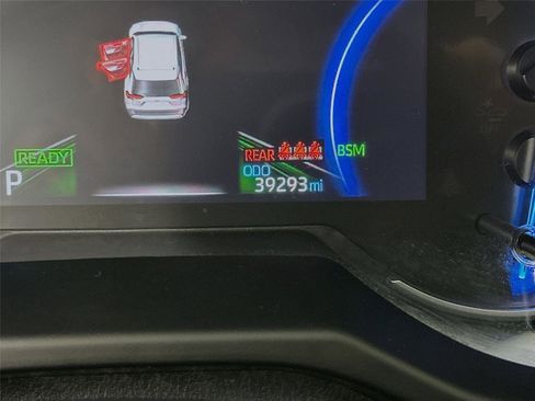 Certified 2025 Toyota RAV4 XLE image 18