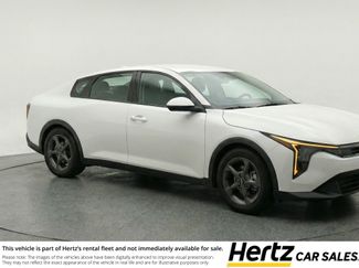 Used 2025 Kia K4 LXS video 1