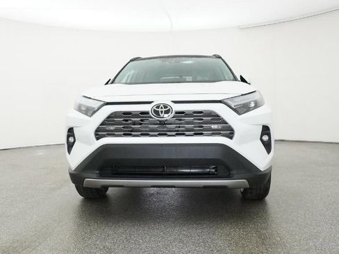 New 2025 Toyota RAV4 Limited image 31