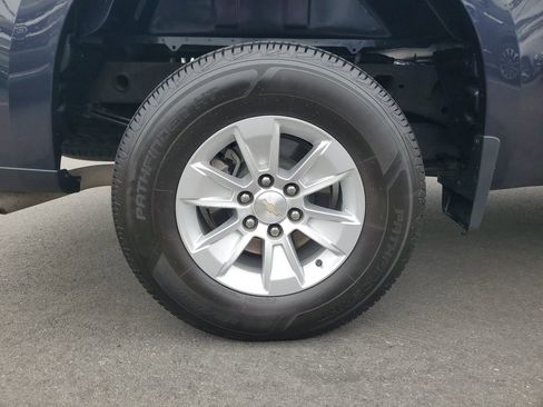 Used 2024 Chevrolet Silverado 1500 LT w/ Convenience Package II image 5