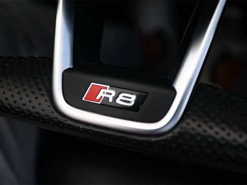 Used 2018 Audi R8 V10 plus image 30