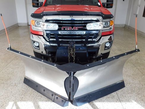 Used 2018 GMC Sierra 2500 SLE w/ HD SLE Preferred Plus Package AWD/4WD image 18