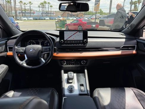 Used 2024 Mitsubishi Outlander SEL FWD image 35
