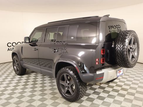 Used 2020 Land Rover Defender 110 SE AWD/4WD image 23