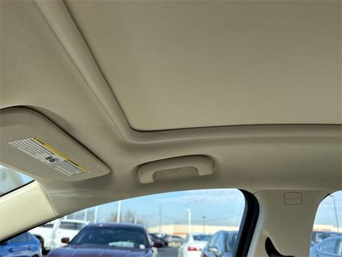 Used 2024 Chevrolet Malibu LT image 14