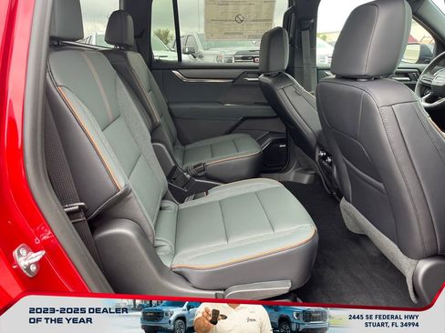 New 2026 GMC Acadia AT4 w/ Luxury Package image 18