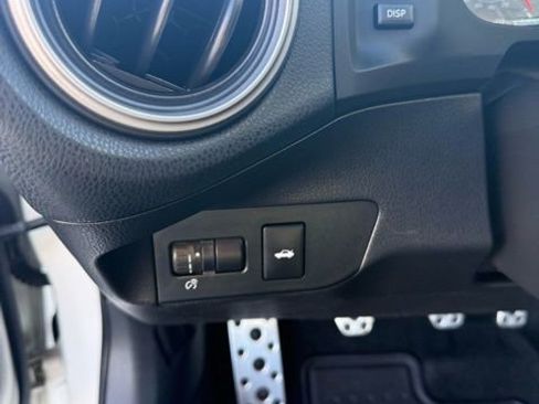 Used 2017 Toyota 86 image 16