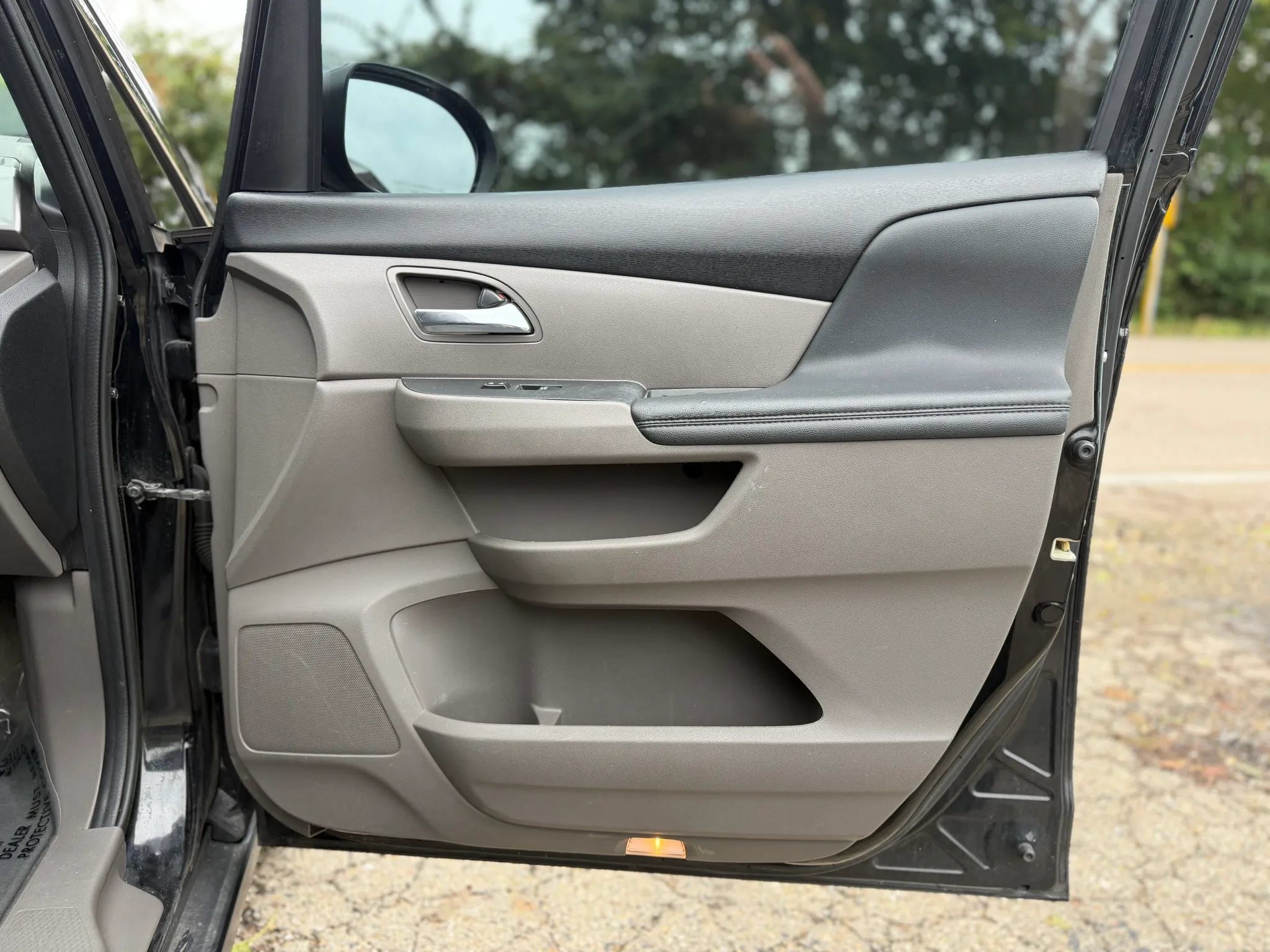 Used 2015 Honda Odyssey EX-L image 19