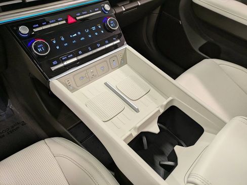 Used 2025 Hyundai Santa Fe Calligraphy image 13