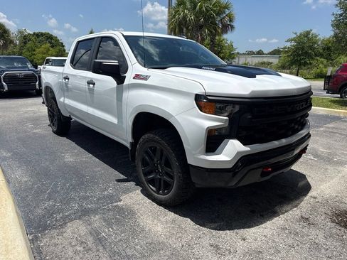 Used 2024 Chevrolet Silverado 1500 Custom Trail Boss AWD/4WD image 2