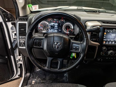 Used 2014 RAM 2500 SLT w/ Luxury Group RWD image 14