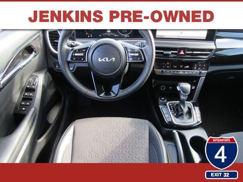 Used 2024 Kia Seltos S FWD image 17