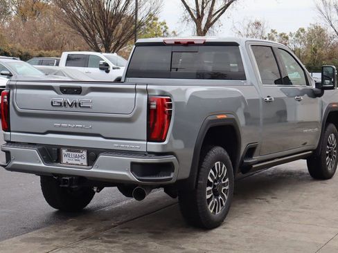 New 2026 GMC Sierra 2500 Denali Ultimate AWD/4WD image 7
