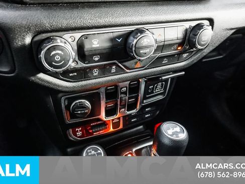 Used 2025 Jeep Wrangler Unlimited Sport AWD/4WD image 40