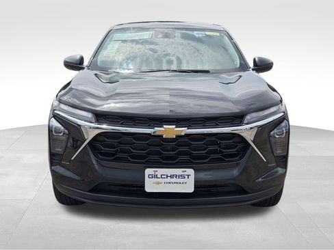 New 2026 Chevrolet Trax LS FWD image 2