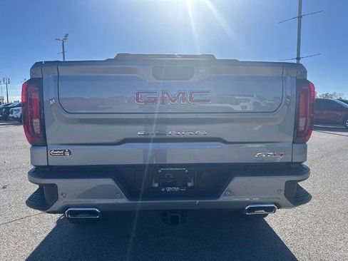 New 2026 GMC Sierra 1500 AT4 w/ AT4 Premium Package image 4
