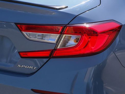 Used 2021 Honda Accord Sport image 11