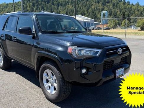 Used 2023 Toyota 4Runner SR5 image 3