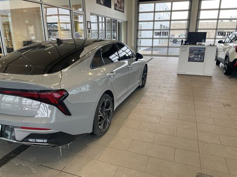 Used 2025 Kia K5 GT-Line w/ GT-Line Premium Package image 4