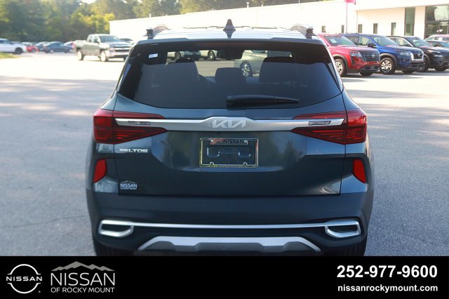 Used 2023 Kia Seltos S w/ Navigation Package FWD image 6